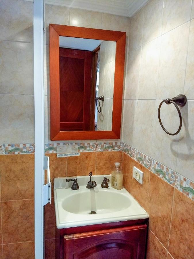 Bueno, Bonito, Barato Y Cerca A El Poblado Διαμέρισμα Μεντεγίν Εξωτερικό φωτογραφία